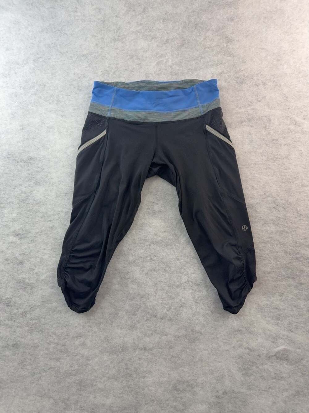 Lululemon Speed Crop Leggings Size 6 Black Blue Striped Waistband